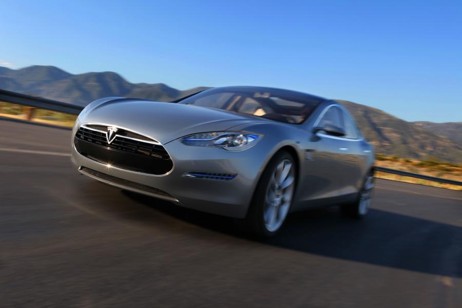  Tesla Model S Alpha 2011 года  (фото 13 из 17)